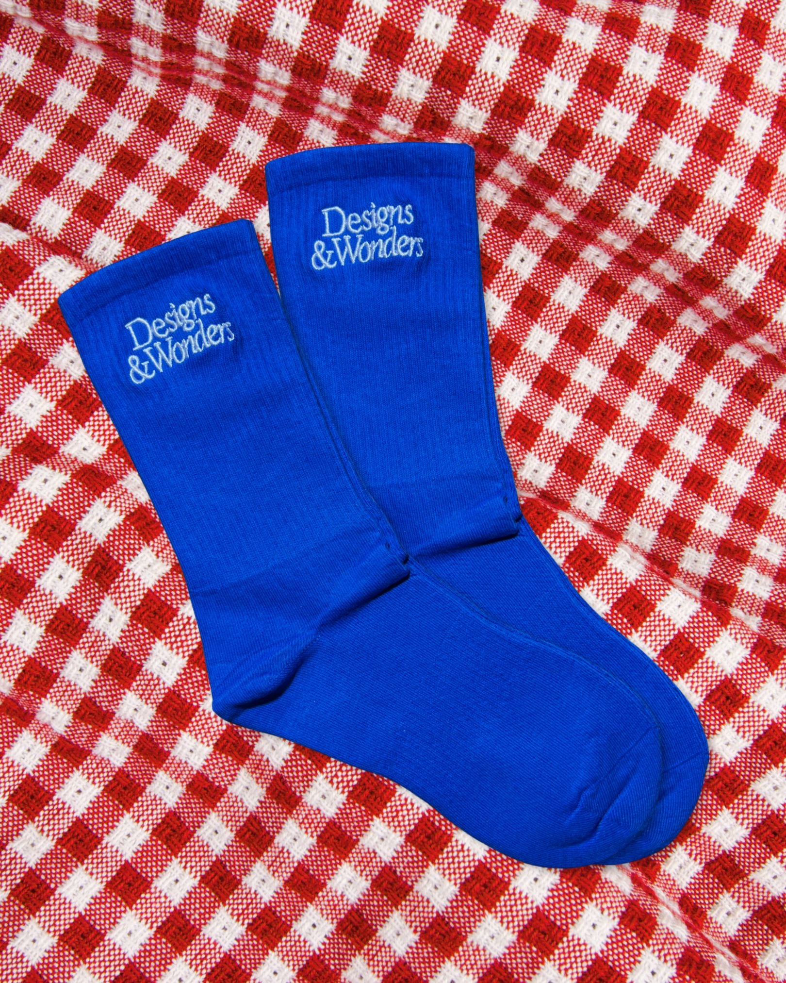 Design & Wonders Embroidered Crew Socks: (Blue/White)